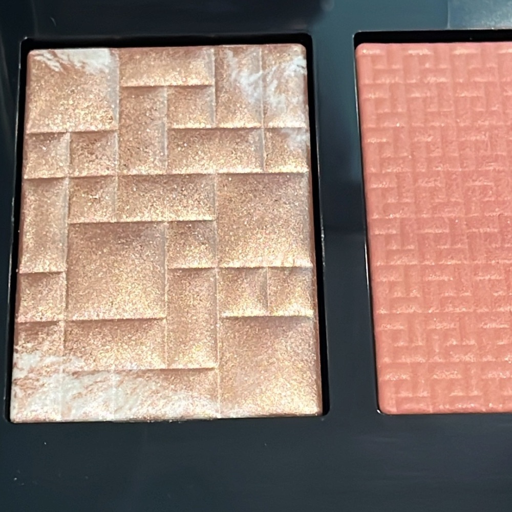 Bobbi Brown Limited Edition Sculpt and Glow Palette RARE! - Picture 2 of 11